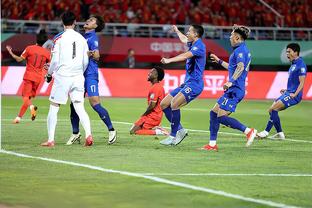 Có thể ➡️ Bất lực? Lần đầu tiên sau 35 năm, Nhật Bản thua ở vòng bảng Asian Cup